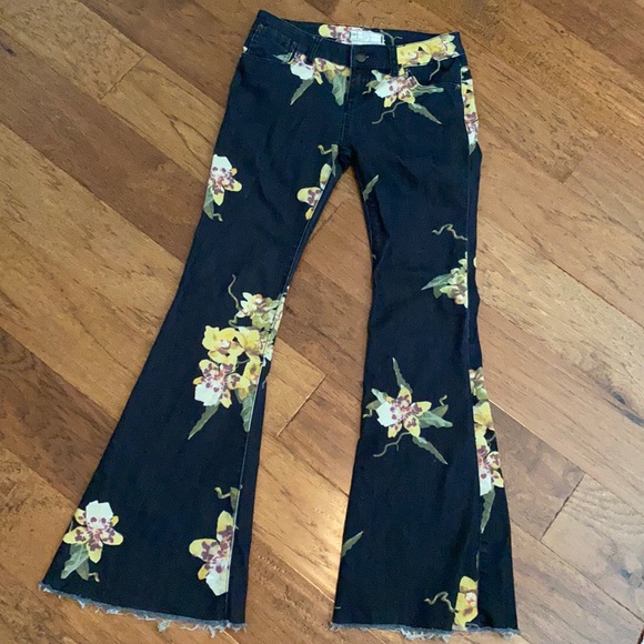 Free People Denim - FREE PEOPLE floral Bali flare jeans